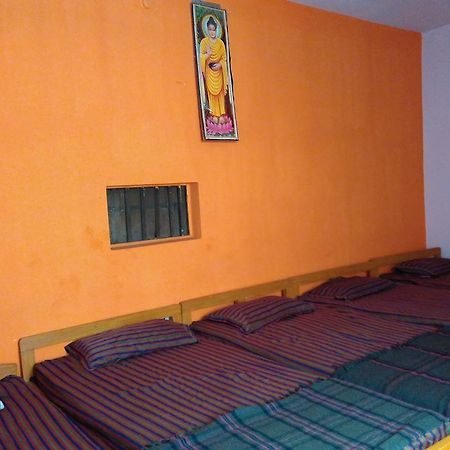 Rahul Buddha Guest House Бодх Гая Екстериор снимка